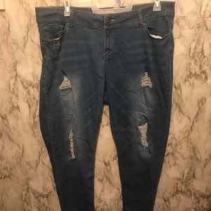 Distressed Mid wash jean